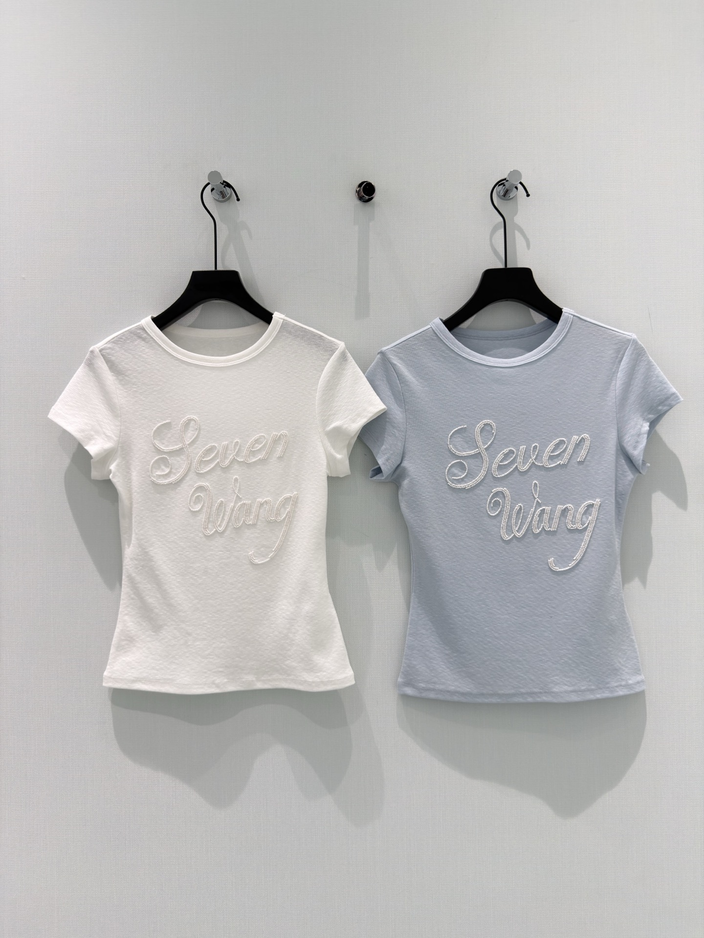 Women's short sleeves